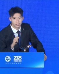 MK体育官方网站-历史第4人：19岁王钰栋包揽中超最佳新人和中国金童奖！