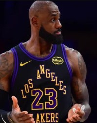 MK体育app下载-退役信号？NBA为詹姆斯设计专属球衣补丁，NBA独一份，引发猜测